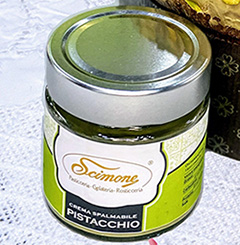 Panettone artisanal à la crème de pistache